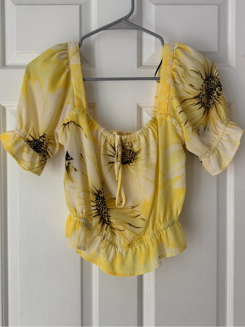 H&M Yellow Floral Puff-Sleeve Crop Top